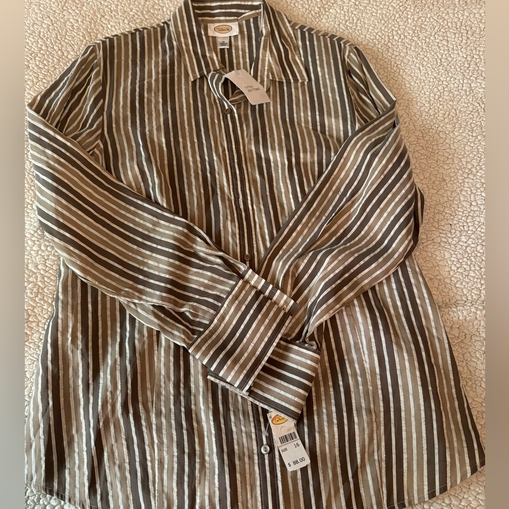 Gorgeous women’s striped dress shirt by Talbots